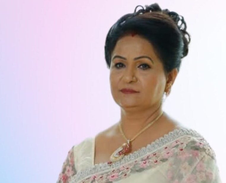 IMAGE OF NUMEROLOGIST ASTROLOGER TAROT CARD READER SSAVITA CHOPRA